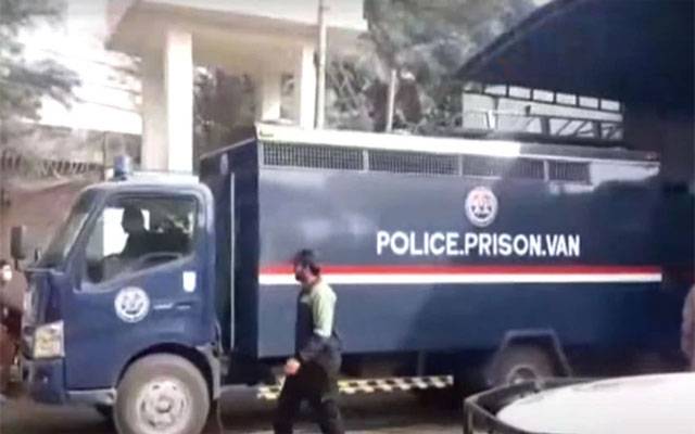 اڈیالہ جیل کا قیدی گاڑی کا فرش توڑ کر فرار 