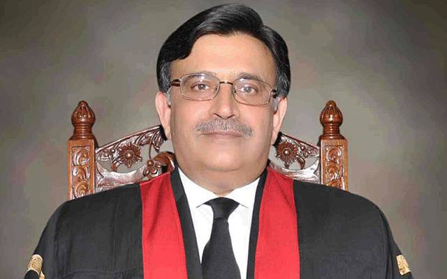چیف جسٹس پاکستان نے ریمارکس دیئے کہ ملک میں تمام مسائل کا حل عوام کے فیصلے سے ہی ممکن ہے، موجودہ پارلیمنٹ دانستہ طور پر نامکمل رکھی گئی ہے