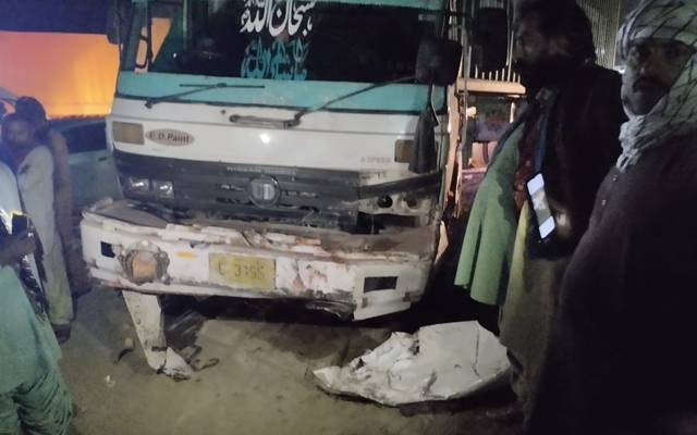 ڈیرہ غازی خان، ٹرالر اور کار میں تصادم، 5 افرادجاں بحق