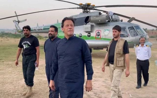 عمران خان کے ہیلی کاپٹر کا خرچہ پناہ گاہوں کے اخراجات سے زیادہ 