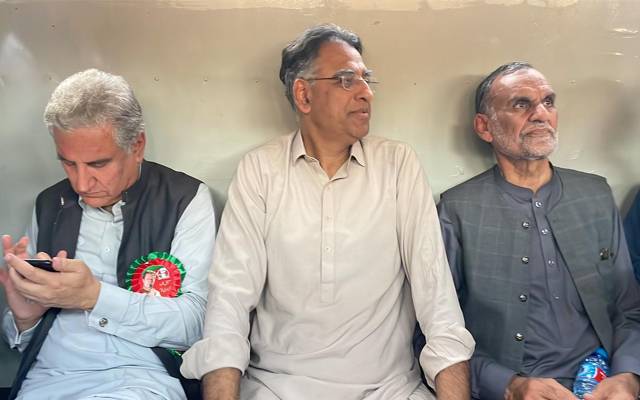 جیل بھرو تحریک ؛گرفتار 43 پی ٹی آئی قائدین و کارکنان کوٹ لکھپت جیل منتقل 