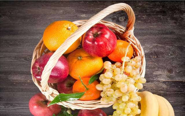 پھل، سبزیاں، گریاں اور بیج صحت سے بھرپورغذائیں ہیں جو آپ کوتندرست وتوانا رکھنے ساتھ کئی امراض سے بچاتی ہیں