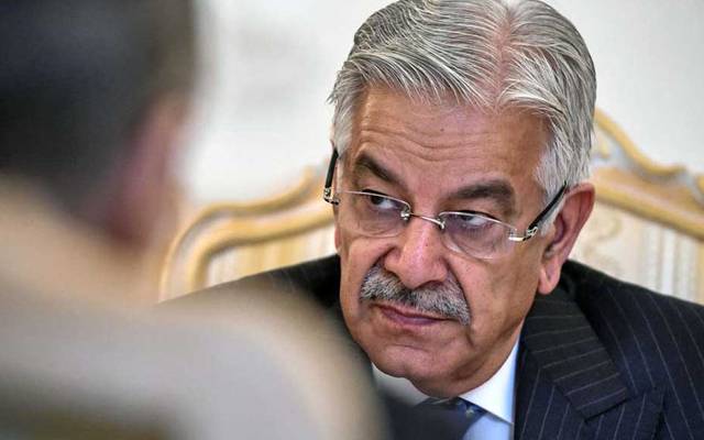 ’عمران خان کو گرفتار کرنے سے زیادہ اچھا ہے کہ اسے بھگائیں‘