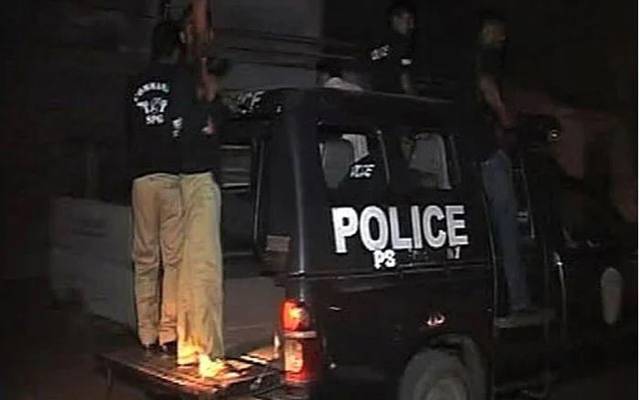 کراچی: شاہین فورس کا ڈاکوؤں سے مقابلہ، 1 ہلاک دوسرا زخمی حالت میں گرفتار