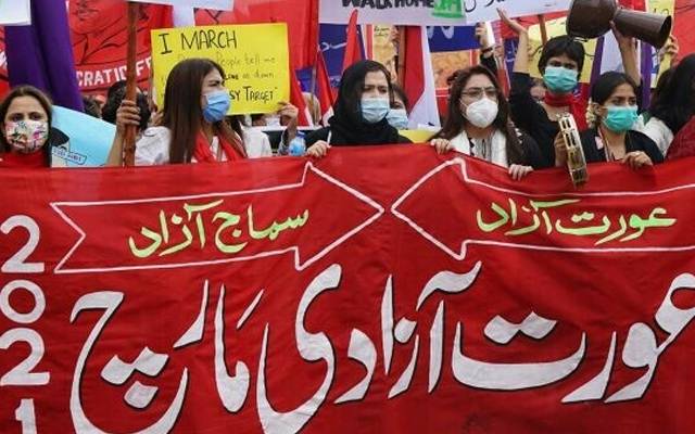 لاہور ہائیکورٹ نے عورت مارچ منتظمین اور ڈپٹی کمشنر کو 2 بجے تک مارچ کی جگہ فائنل کرنے کی ہدایت کر دی