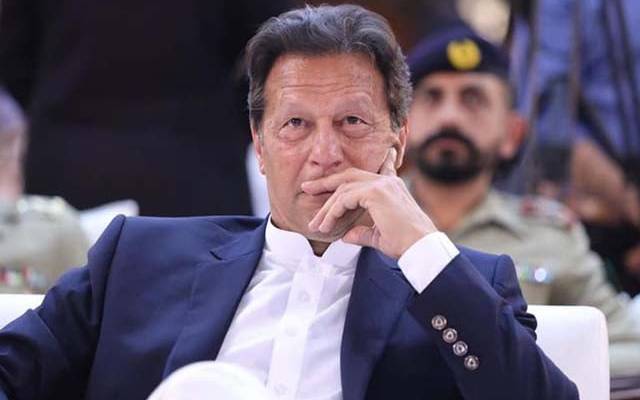 اداروں کے خلاف ہرزہ سرائی کرنے پر چیئرمین تحریک انصاف عمران خان کی ممکنہ گرفتاری کے لئے بلوچستان پولیس کی ٹیم سابق وزیراعظم کے وارنٹ گرفتاری لیکر لاہور روانہ ہوگئی