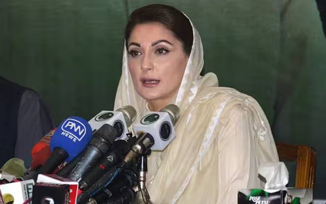 مریم نواز نے کہا ہے کہ قوم کی تقدیر کا فیصلہ خواتین اپنے ووٹ کے ذریعے کرسکتی ہیں، مرضی سے ووٹ دینے کا حق خواتین کو ضرور ملنا چاہیے