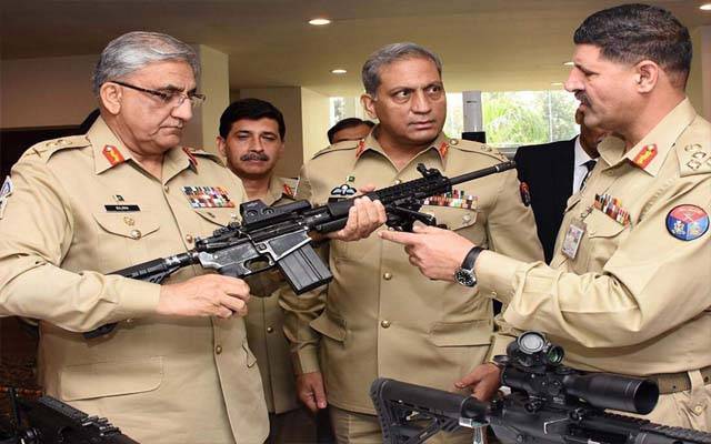 قمر جاوید باجوہ کے علاوہ کونسا چیف مدت ملازمت میں توسیع چاہتا تھا؟سینئر صحافی نے بڑا انکشاف کر دیا