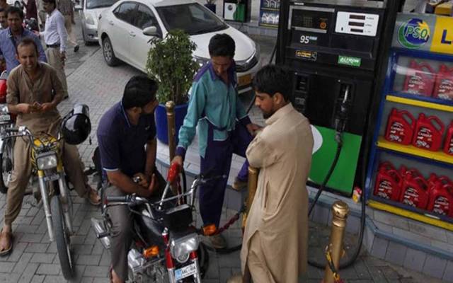 روس سے سستے تیل کی خریداری کے سلسلہ میں وزارت پیٹرولیم نے پہلے روسی خام تیل کے ٹیسٹ کارگوز منگوانے کا فیصلہ کیا ہے