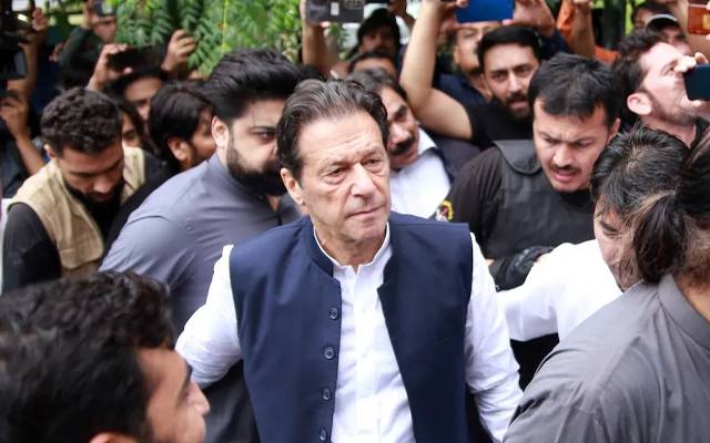 عمران خان کی گرفتاری،پولیس نے رہائش گاہ کا کنٹرول سنبھال لیا،رینجرز طلب 