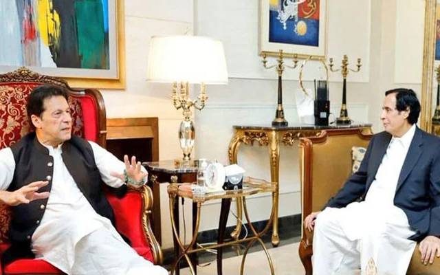 لاہور زمان پارک میں سابق وزیر اعلیٰ پنجاب و مرکزی صدر تحریک انصاف چوہدری پرویز الٰہی نے عمران خان سے ملاقات کی جس میں سیاسی صورتحال، قانونی اور عدالتی معاملات پر بات چیت ہوئی
