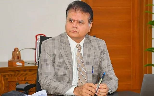 صحافت کرنے والے 3 اساتذہ نوکری سے برطرف 