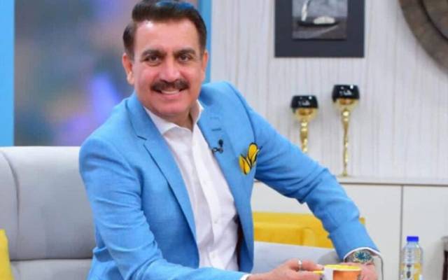 پاکستان کے انتہائی باصلاحیت ٹی وی اینکر اور اداکار توثیق حیدر نے ماہ رمضان کی مناسبت سے دو مشورے سوشل میڈیا صارفین کو دے دیئے۔