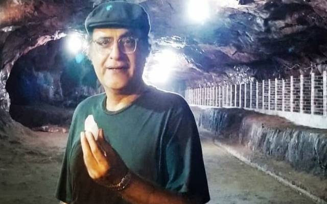 پاکستان شوبز انڈسٹری کے سینئر اور نامور اداکار محمود اسلم نے جنت سے اپنی تصویر شیئر کر دی۔