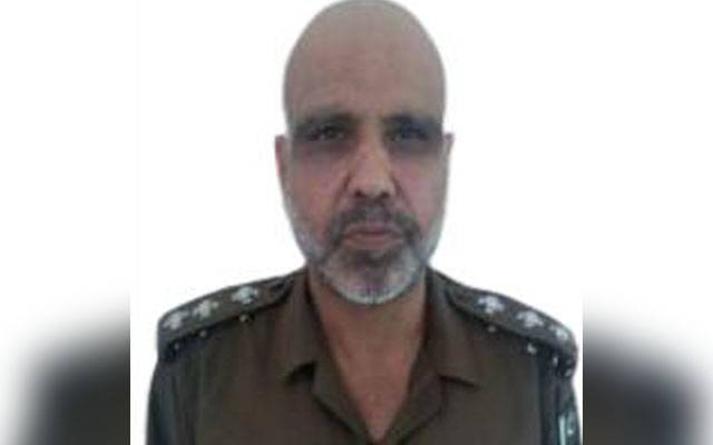 گھریلو ناچاقی پر  پولیس انسپکٹر کو قتل کردیا گیا