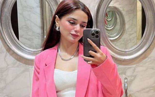 آئمہ بیگ کو رمضان میں پوسٹ کرنا مہنگا پڑ گیا 