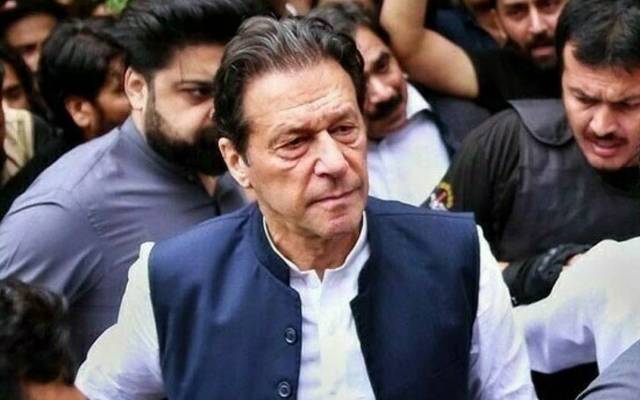لاہور ہائیکورٹ میں عمران خان کی مقدمات کے اخراج کے لئے دائر درخواست پر رجسٹرار آفس نے اعتراض عائد کر دیا