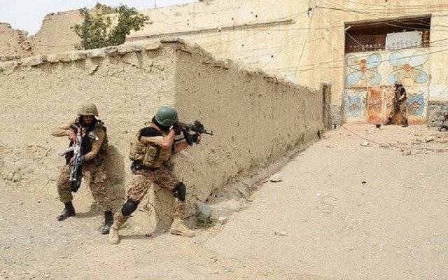 شمالی وزیرستان میں سیکیورٹی فورسز نے خفیہ اطلاعات کی بنیاد پر آپریشن کرتے ہوئے 8 دہشت گردوں کو جہنم واصل کر دیا۔ فائرنگ کے تبادلے میں ایک جوان شہید جبکہ 4 اہلکار زخمی ہوگئے