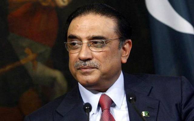  قوم آئین کے تحفظ کیلئے کسی بھی قربانی سے گریز نہیں کرے گی:آصف زرداری 