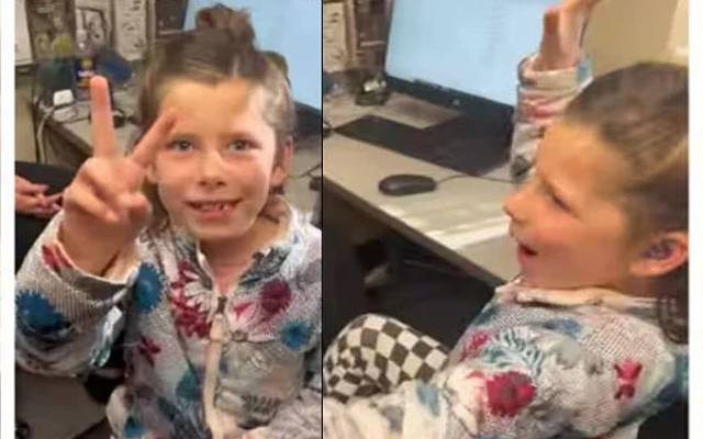  ایک بچی کی ویڈیو سوشل میڈیا پر وائرل ہورہی ہے جو بولنے اور سننے سے معذور ہے۔ 