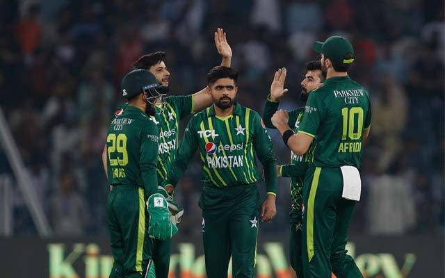 تیسرا ٹی 20: نیوزی لینڈ نے سنسنی خیز مقابلے کے بعد پاکستان کو شکست دے دی
