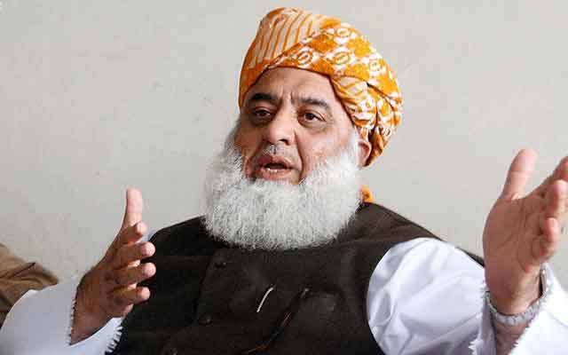 عمرن خان کے لیے لچک پیدا ہوسکتی ہے تو ہمارے لیے کیوں نہیں: فضل الرحمان