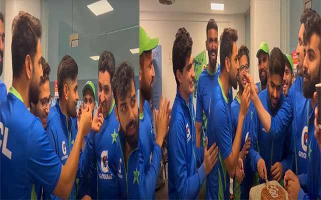 500 ون ڈے مقابلے جیتنے پر پاکستانی ٹیم کا جشن