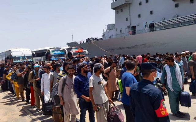 سوڈان میں پھنسے 216 پاکستانی جدہ پہنچ گئے 