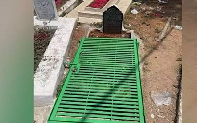 بھارت کی جانب سے پاکستان کے خلاف سوشل میڈیا پر کیا جانے والا ایک اور پروپیگنڈا بے نقاب ہوگیا ہے۔لوہے کی جالی والی قبر بھارتی ریاست حیدرآباد دکن کی نکلی۔