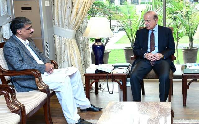 وزیرِ اعظم شہباز شریف سے آزاد جموں و کشمیر کے وزیراعظم انوار الحق کی قیادت میں وفد کی ملاقات