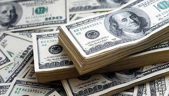  انٹربینک میں ڈالر 27 پیسے سستا ہوگیا