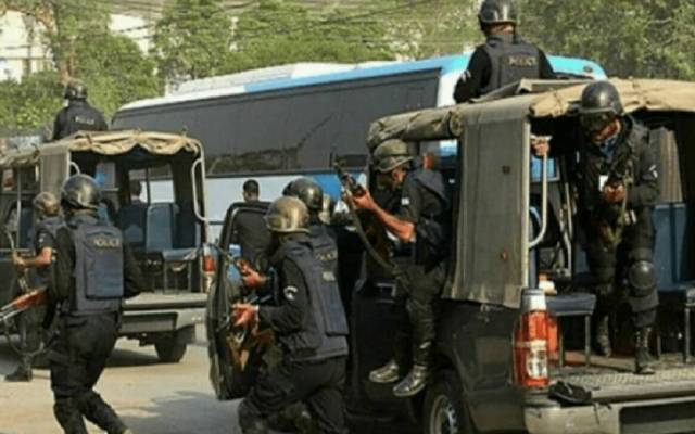 محکمہ انسداد دہشتگردی پنجاب کی خفیہ اطلاع پر کارروائی کے دوران لاہور سمیت دیگر شہروں سے 11 دہشتگردوں کو گرفتار کرلیا گیا۔