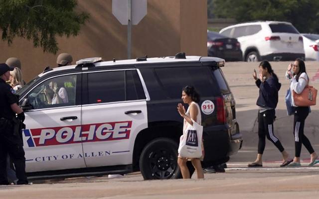 امریکہ: ریاست ٹیکساس کے شاپنگ مال میں فائرنگ سے حملہ آور سمیت 9 ہلاک