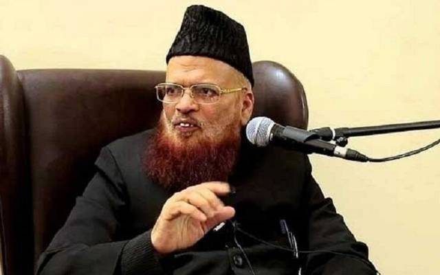 خدا کیلئے یہ نفرتوں کے بیجوں کو ختم کرو،اشتعال انگیزیاں ختم کرو، مفتی تقی عثمانی نے ہاتھ جو ڑ کر اعتدال کی اپیل کردی 