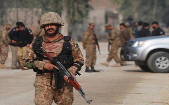 مسلم باغ بلوچستان میں ایف سی کیمپ پر حملہ، 2 دہشتگرد ہلاک اور 2 جوان شہید