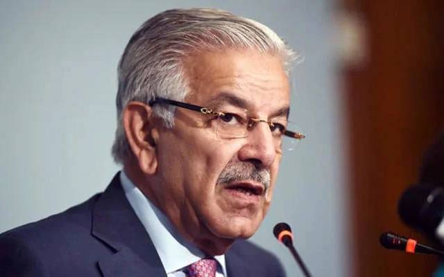 کدھر گئی سازش؟عمران خان امریکیوں کے ترلے کررہا ہے: خواجہ آصف 