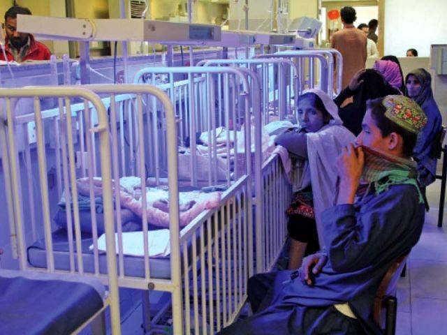 چلڈرن ہسپتال میں نومولود بچے کی موت، وزیر اعلی پنجاب نے سخت نوٹس لے لیا