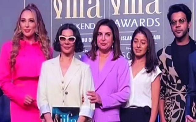  نامور پاکستانی اسٹائلسٹ نبیلہ کے ٹیلنٹ کی پورے بھارتی فلم ایوارڈز کے میلے میں پاکستانی اسٹائلسٹ کی دھوم مچ گئی۔