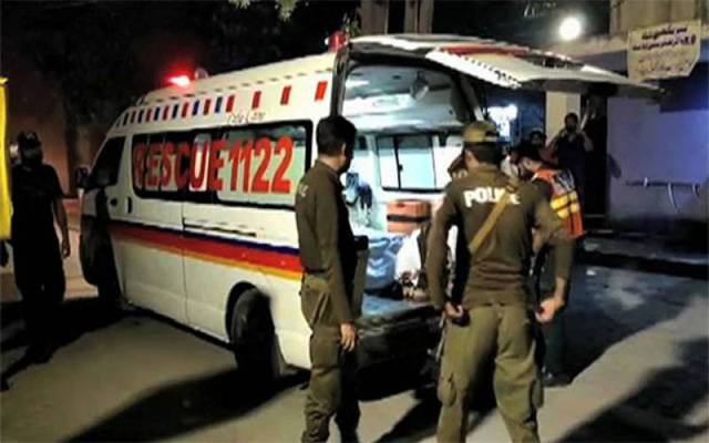 ملتان: گھنٹہ گھر چوک میں فائرنگ، 4 افراد زخمی