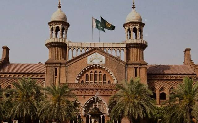  لاہورہائیکورٹ میں چوری کے ملزم قربان علی کی عبوری ضمانت خارج ہونے پر ملزم پولیس کو چکمہ دے کراحاطہ عدالت سے فرار ہوگیا۔