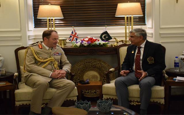 برطانوی فوج کے سربراہ کی سیکرٹری دفاع حمود الزمان خان سے ملاقات