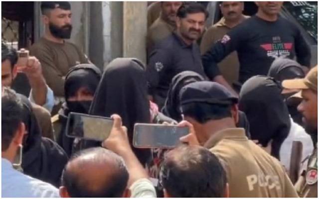 خدیجہ شاہ کو ریمانڈ ختم ہونے پر پیش نہ کرنے پر عدالت کا اظہار ناراضگی