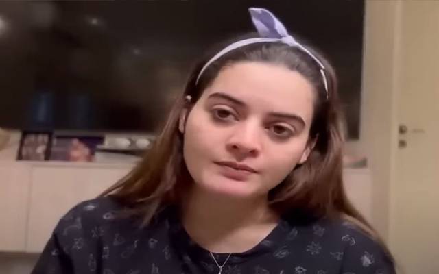 معروف اداکارہ منال خان نے اپنی سکن کیئر روٹین شیئر کردی