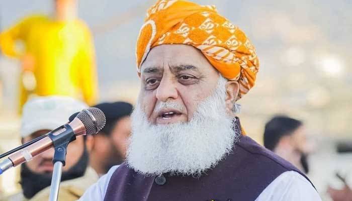  عمران خان سے اب کسی قسم کی کوئی بات نہیں ہو سکتی:فضل الرحمان