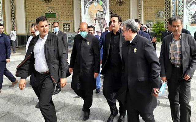 وزیر خارجہ بلاول بھٹو زرداری نے کربلا معلیٰ میں روضہ امام حسین علیہ السلام  پر حاضری دی ہے۔