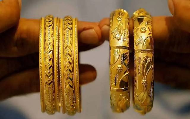 سونے کی فی تولہ قیمت میں مزید کمی 