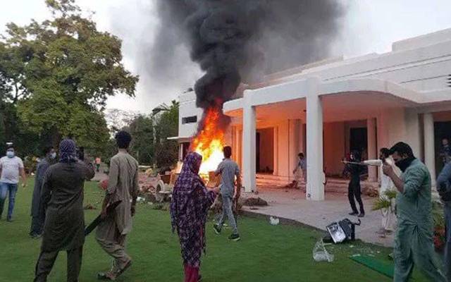 جناح ہاؤس حملہ، مزید 4 خواتین کو جسمانی ریمانڈ پر پولیس کے حوالے کردیا گیا
