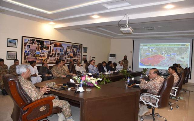 سمندری طوفان، کور کمانڈر کراچی کی ہنگامی کانفرنس، انتظامات کا جائزہ لیا