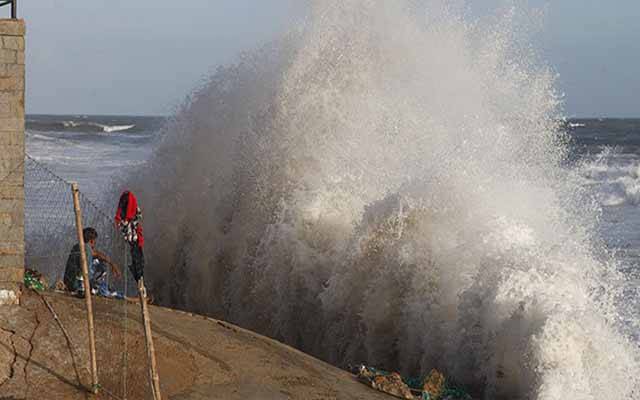 سمندری طوفان کا خطرہ، حفاظتی اقدامات نہ کیے جانے سے ہزاروں زندگیاں داؤ پرلگ گئیں 