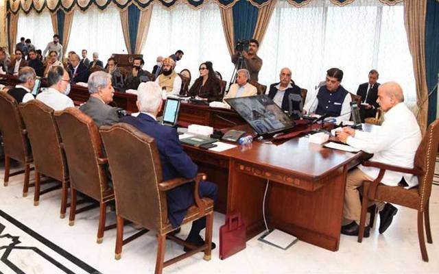 ترقیاتی منصوبوں کی تعمیر میں کوئی تعطل یا سمجھوتہ نہیں کیا جائے گا، وزیراعظم